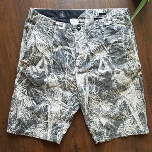 Volcom Khaki Bird Graphic Shorts Size 34